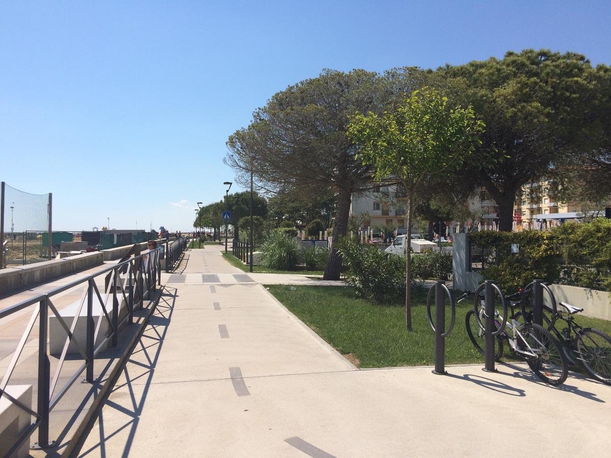 Isolabella - Appartamenti Bibione Extérieur photo